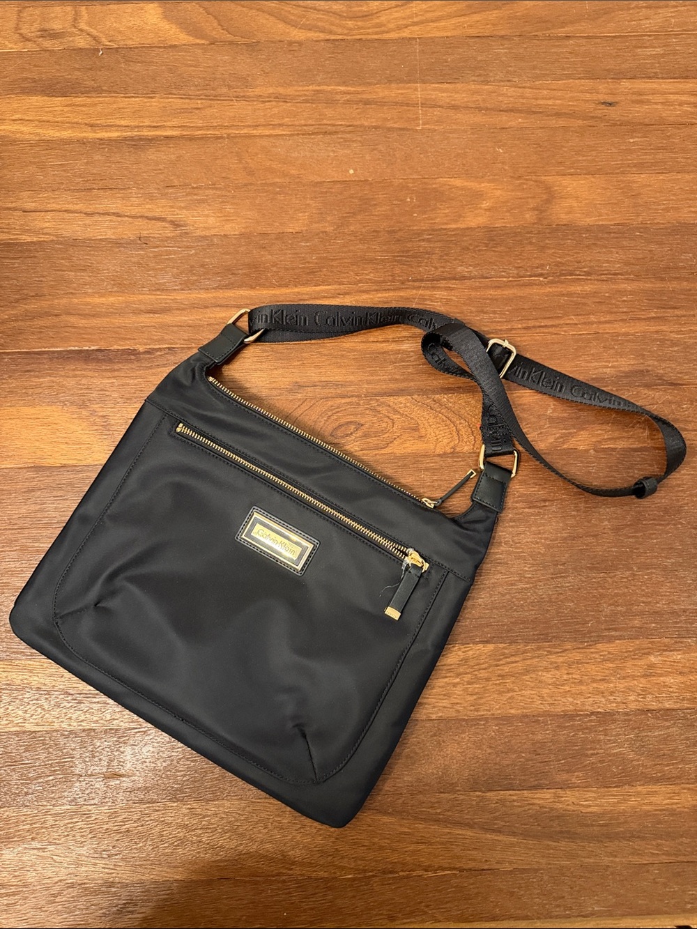 Calvin Klein Black Nylon Crossbody Shoulder Bag Gold Hardware Like New